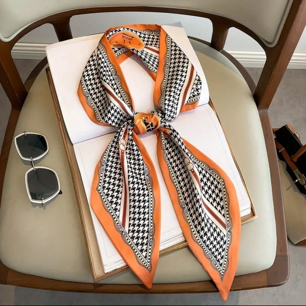 Houndstooth Print Skinny Classic Scarf - Picture 1 of 5